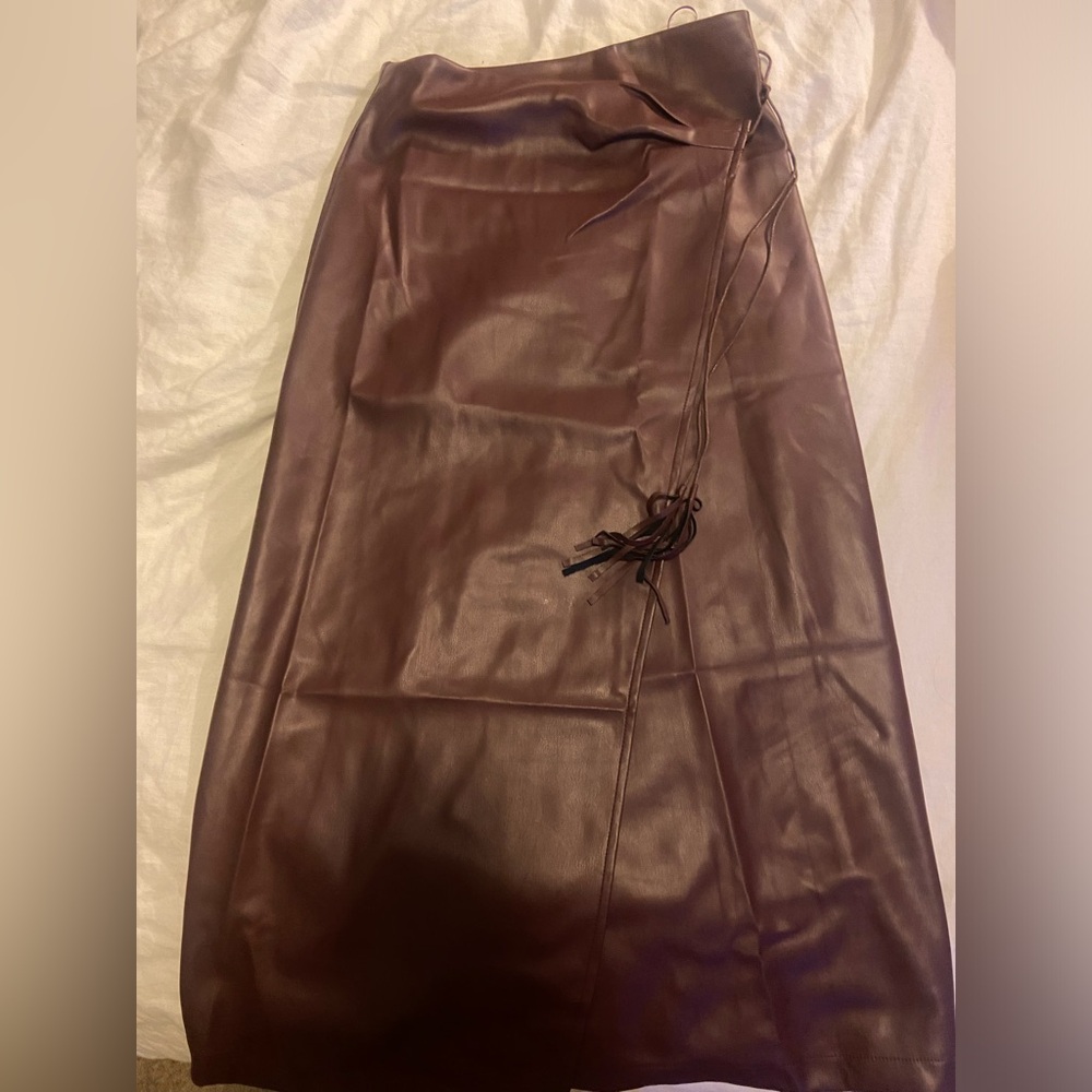 MIOU MUSE PLEATHER WRAP SKIRT